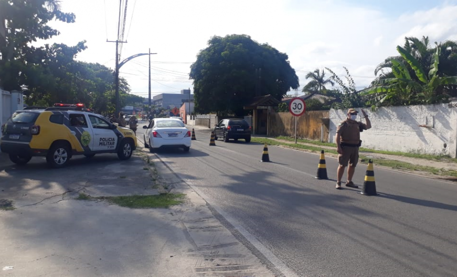 Com apoio de helicóptero e 50 viaturas, PM desencadeia megaoperação no Litoral