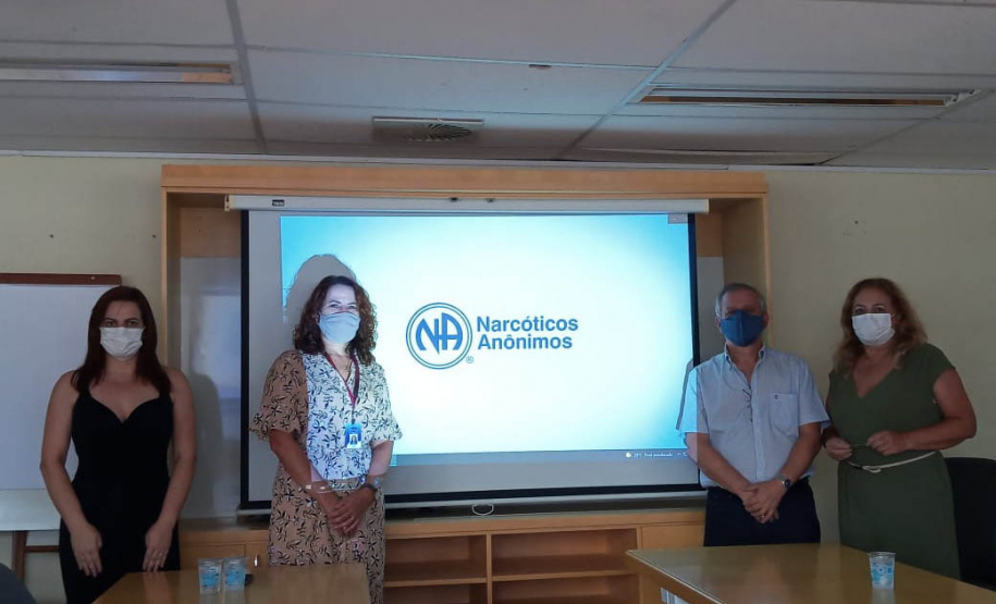 Deppen e Narcóticos Anônimos discutem retorno do programa no sistema prisional