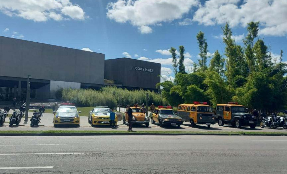 BPTran leva coleção de carros a pontos turísticos da Capital no feriadão de Páscoa