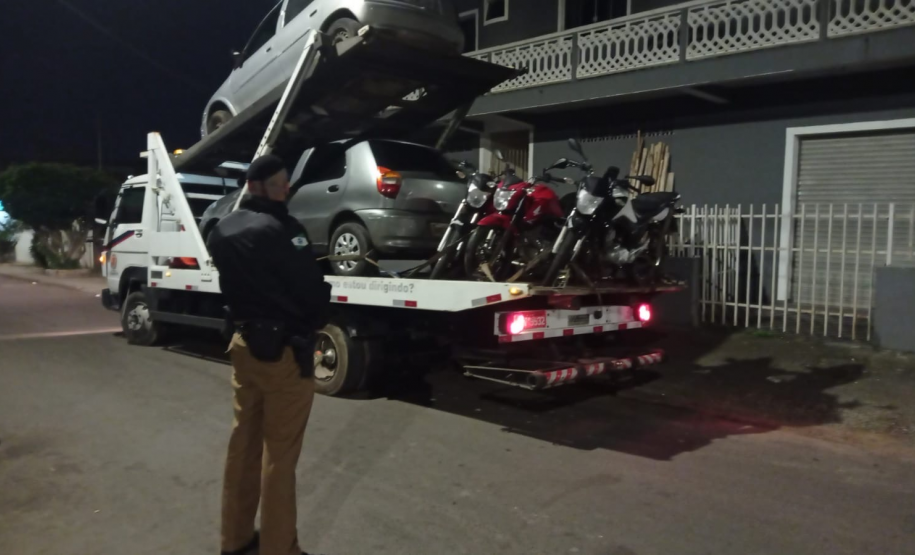 AIFU prende uma pessoa por embriaguez ao volante e apreende 169 essências de narguilé durante fiscalizações em Curitiba