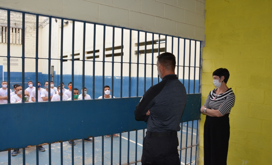 Presos concluem treinamento de combate a incêndio em penitenciária de Piraquara