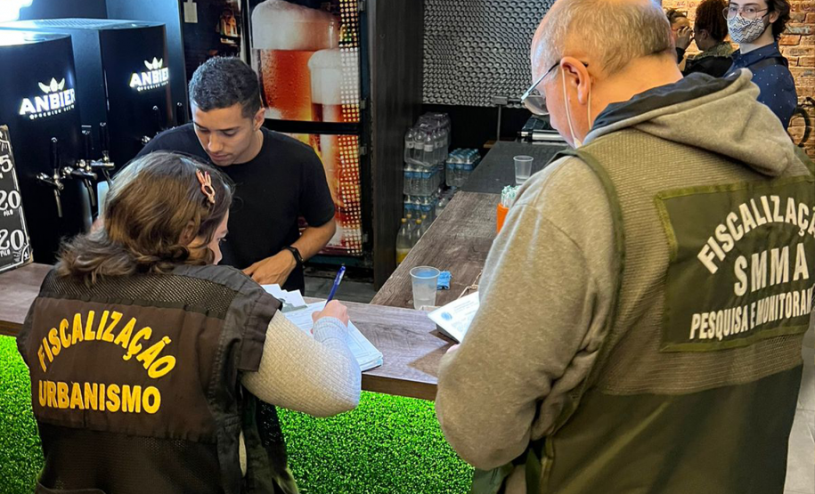Operação AIFU aplica mais de R$ 22 mil em autuações durante fiscalização em Curitiba