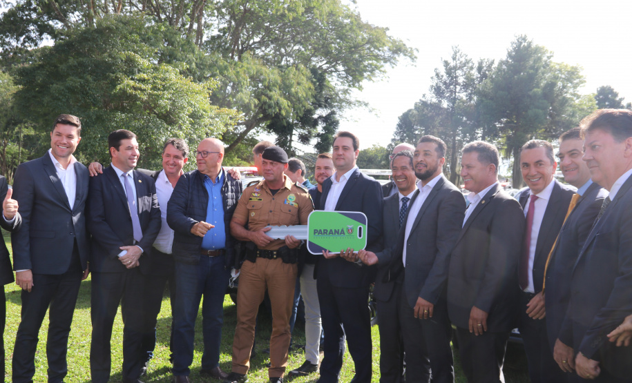 Governo do Estado e Secretaria da Segurança Pública entregam 98 novas viaturas para as polícias Militar e Civil