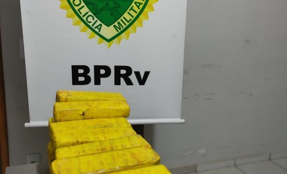 BPRv apreende 37 quilos de maconha ao abordar ônibus de viagem em Sertanópolis, no Norte do estado