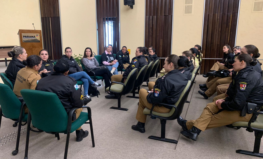 SESP e Programa PRUMOS promovem seminário em alusão ao Maio Furta-cor para promoção e atenção à saúde mental materna