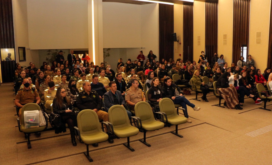 SESP e Programa PRUMOS promovem seminário em alusão ao Maio Furta-cor para promoção e atenção à saúde mental materna