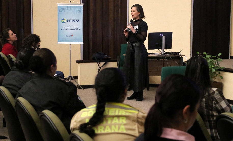 SESP e Programa PRUMOS promovem seminário em alusão ao Maio Furta-cor para promoção e atenção à saúde mental materna