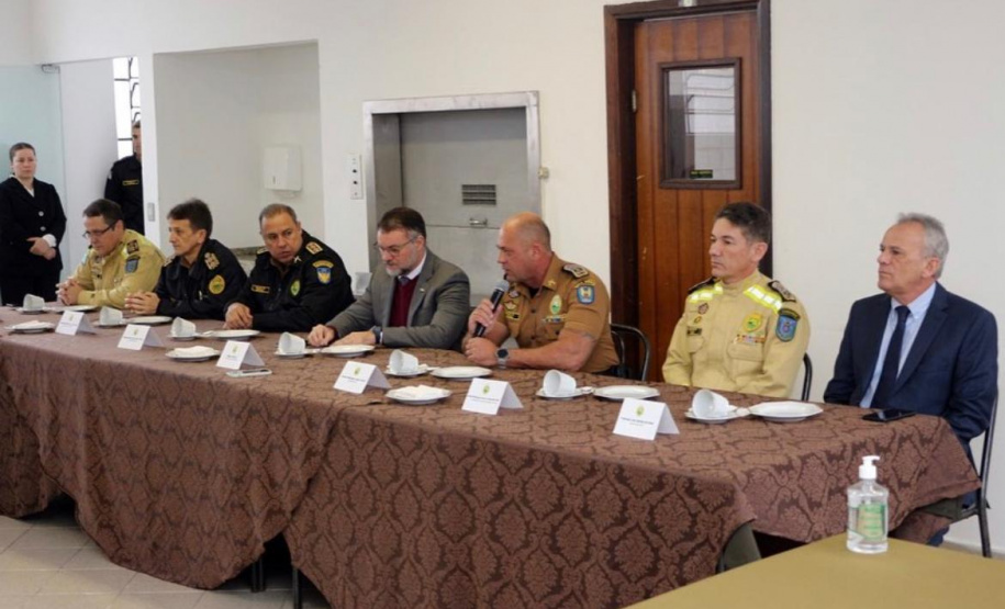 Secretário da Segurança se reúne com comando da Polícia Militar