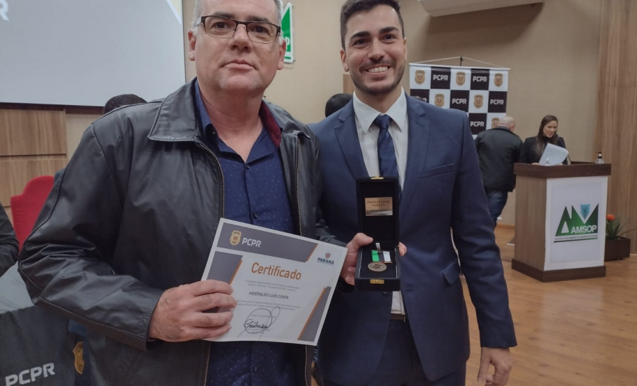 PCPR realiza entrega de medalhas para policiais civis em Francisco Beltrão