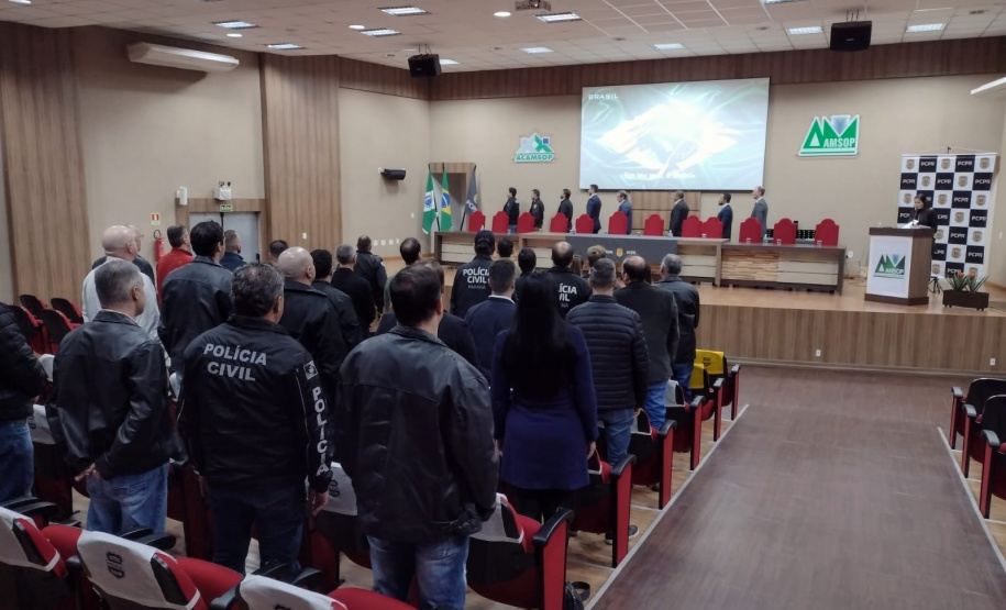 PCPR realiza entrega de medalhas para policiais civis em Francisco Beltrão