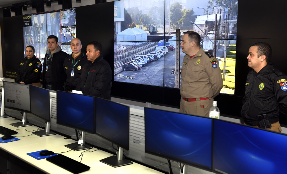 Visita de Bolsonaro ao Paraná tem acompanhamento por central de monitoramento e policiamento integrado