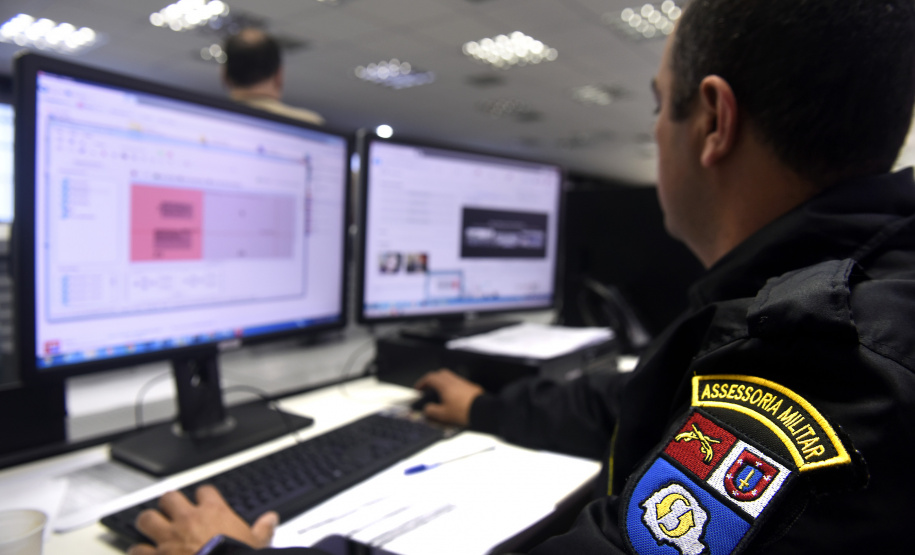 Visita de Bolsonaro ao Paraná tem acompanhamento por central de monitoramento e policiamento integrado