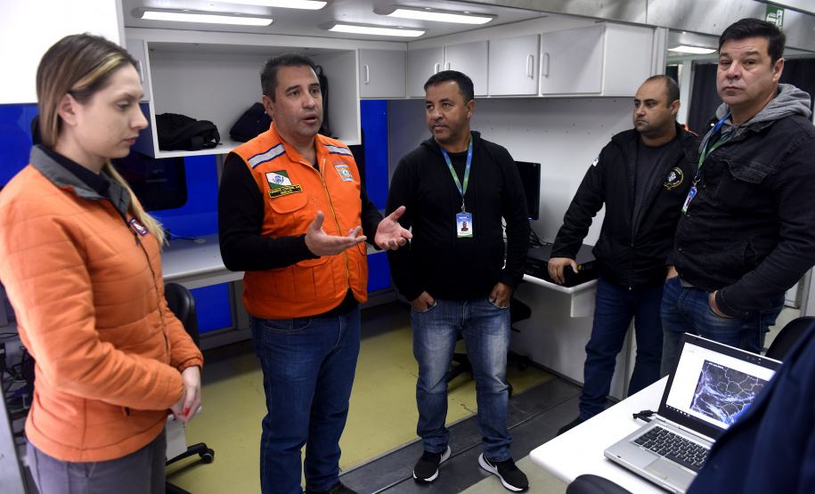 Visita de Bolsonaro ao Paraná tem acompanhamento por central de monitoramento e policiamento integrado