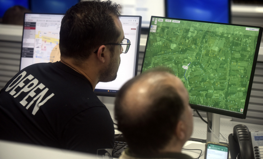 Visita de Bolsonaro ao Paraná tem acompanhamento por central de monitoramento e policiamento integrado