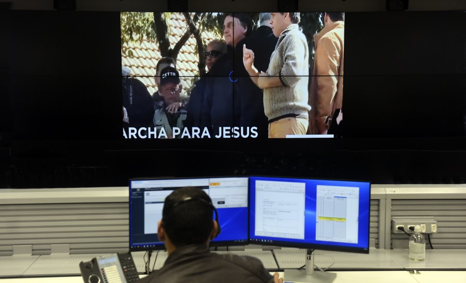 Visita de Bolsonaro ao Paraná tem acompanhamento por central de monitoramento e policiamento integrado