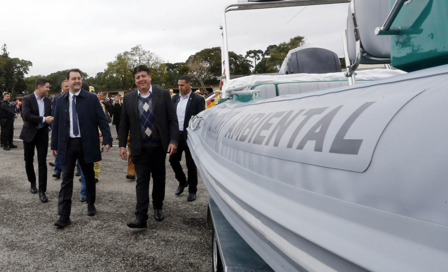 Estado investe R$ 55,3 milhões e entrega 250 viaturas, 88 motos e equipamentos para as polícias