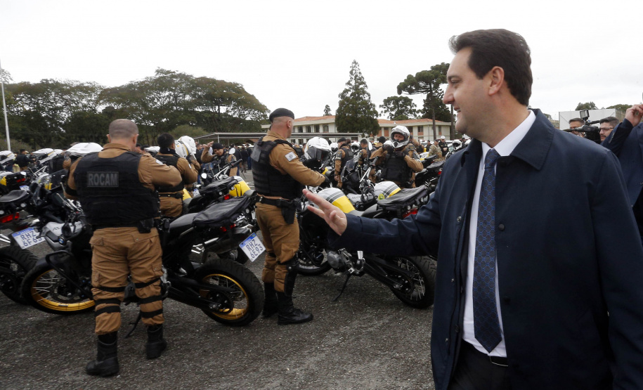 Estado investe R$ 55,3 milhões e entrega 250 viaturas, 88 motos e equipamentos para as polícias