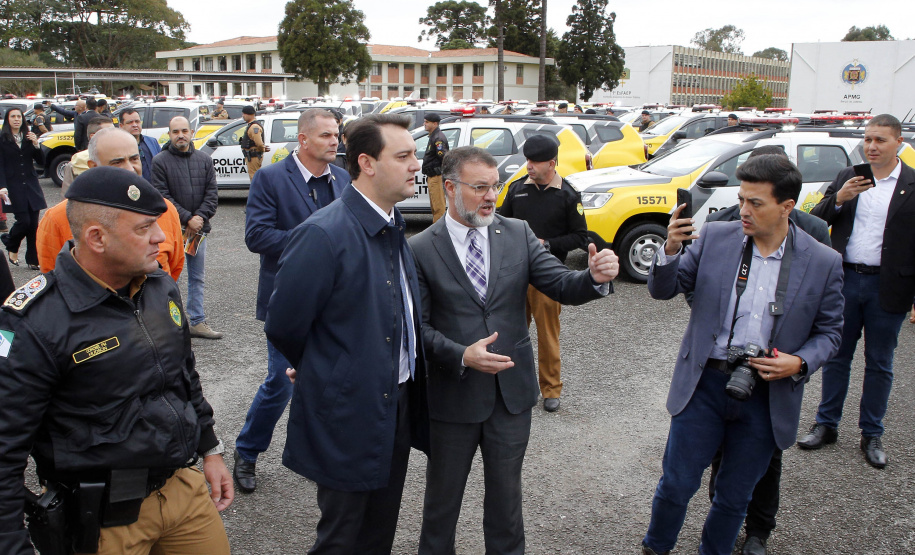 Estado investe R$ 55,3 milhões e entrega 250 viaturas, 88 motos e equipamentos para as polícias