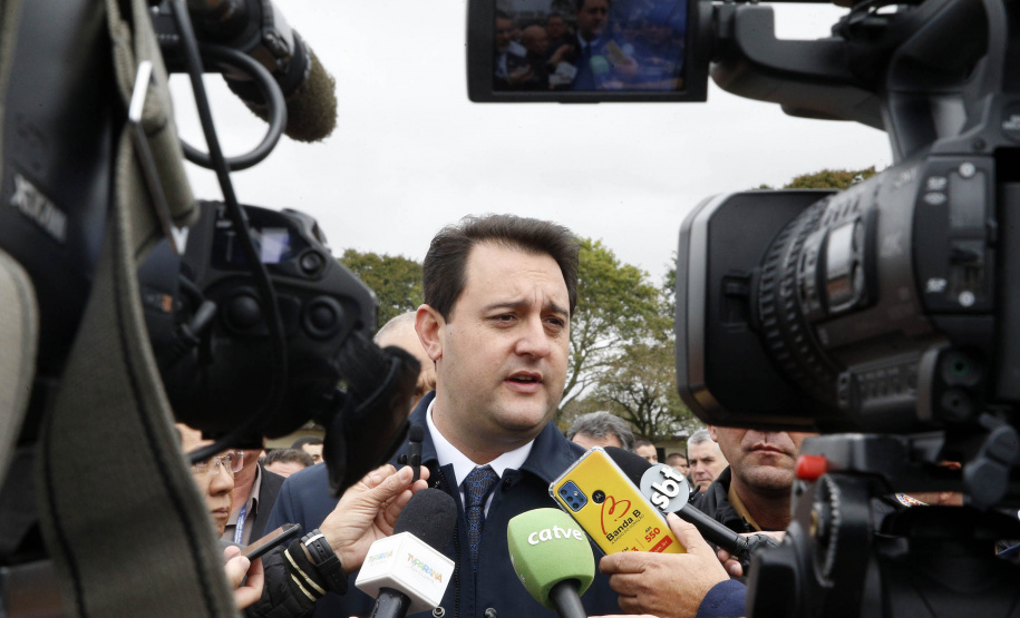 Estado investe R$ 55,3 milhões e entrega 250 viaturas, 88 motos e equipamentos para as polícias