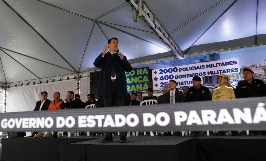 Governador anuncia convocação de 2,4 mil bombeiros e policiais militares e ampliação das vagas