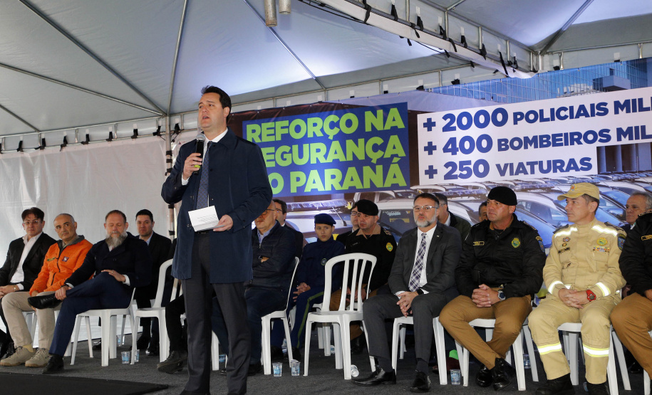 Governador anuncia convocação de 2,4 mil bombeiros e policiais militares e ampliação das vagas