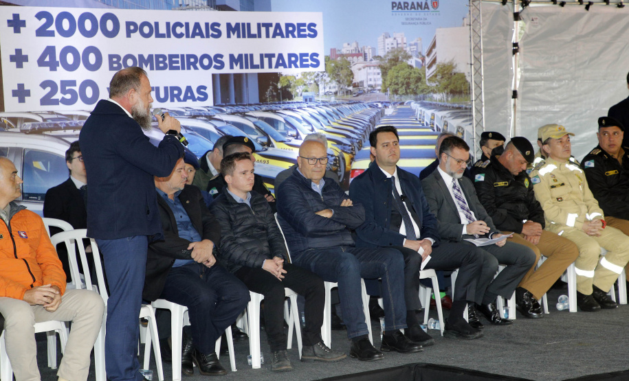 Estado investe R$ 55,3 milhões e entrega 250 viaturas, 88 motos e equipamentos para as polícias