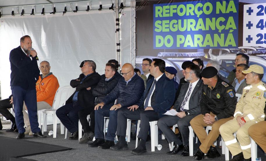 Estado investe R$ 55,3 milhões e entrega 250 viaturas, 88 motos e equipamentos para as polícias