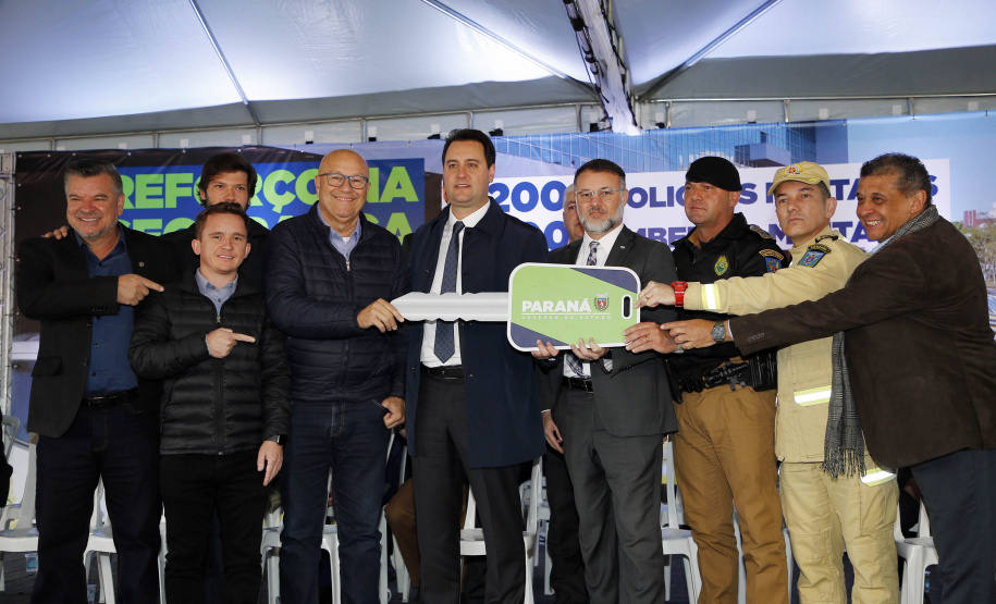 Estado investe R$ 55,3 milhões e entrega 250 viaturas, 88 motos e equipamentos para as polícias