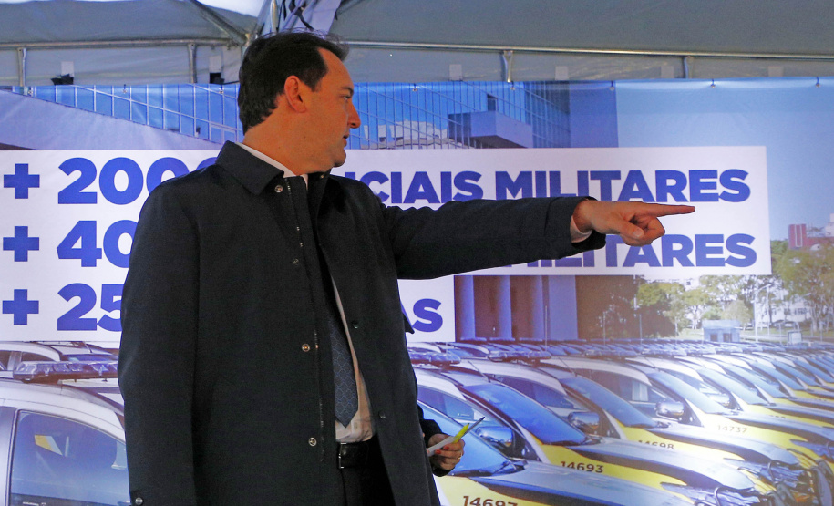 Estado investe R$ 55,3 milhões e entrega 250 viaturas, 88 motos e equipamentos para as polícias