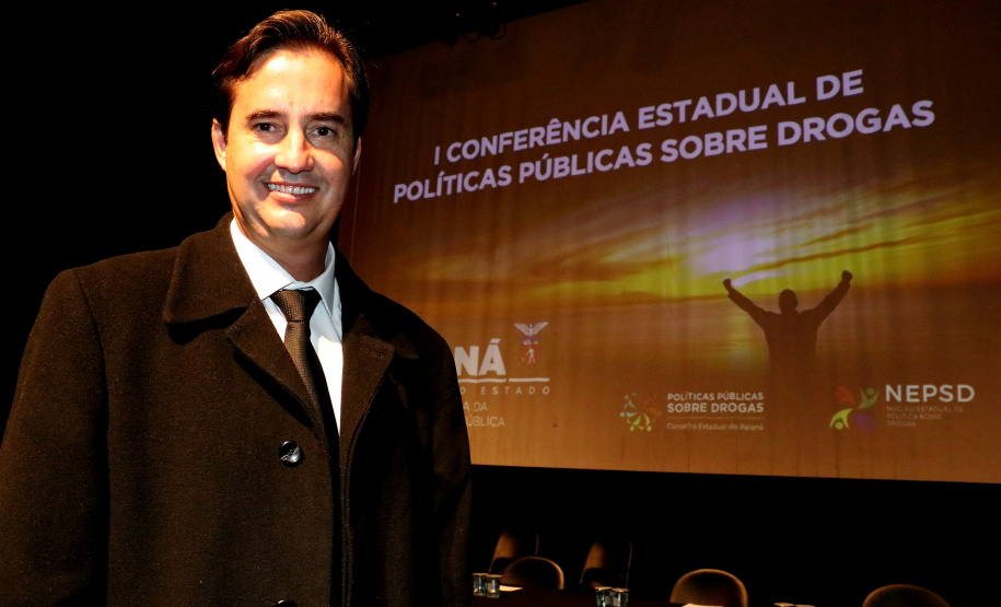 Estado avança em plano contra as drogas e premia iniciativas de conscientização dos jovens