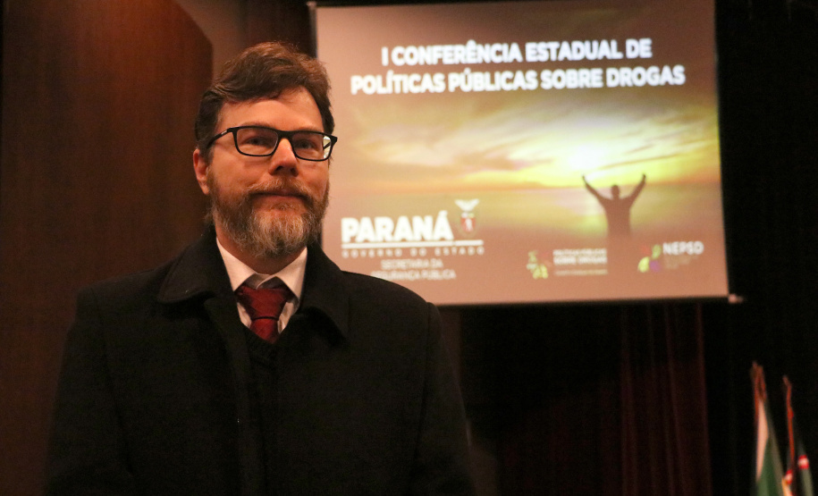 Estado avança em plano contra as drogas e premia iniciativas de conscientização dos jovens