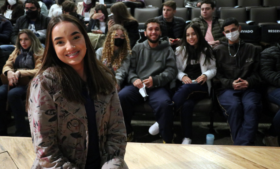 Estado avança em plano contra as drogas e premia iniciativas de conscientização dos jovens