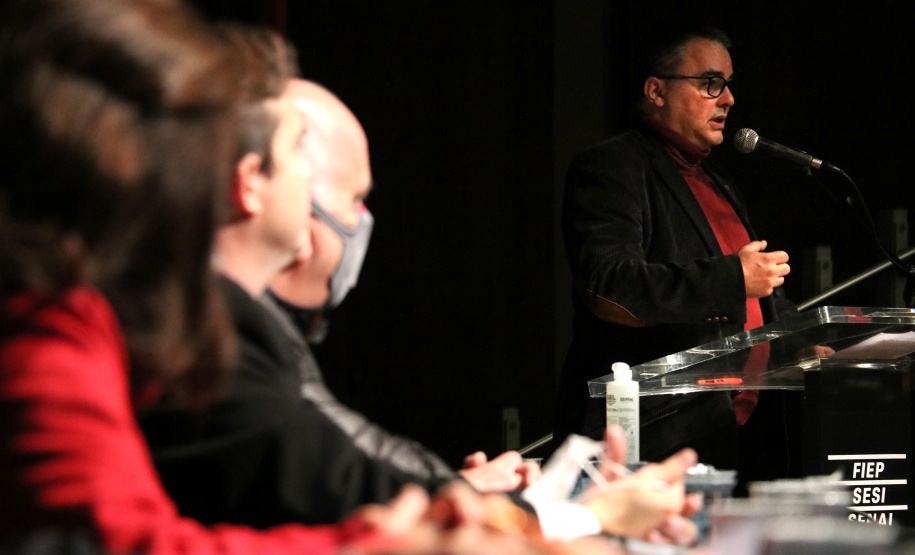 Estado avança em plano contra as drogas e premia iniciativas de conscientização dos jovens