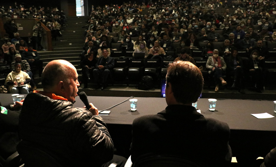 Estado avança em plano contra as drogas e premia iniciativas de conscientização dos jovens