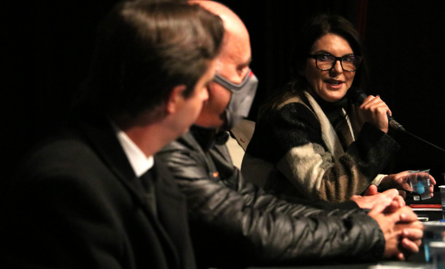 Estado avança em plano contra as drogas e premia iniciativas de conscientização dos jovens