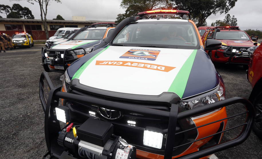 Estado investe R$ 55,3 milhões e entrega 250 viaturas, 88 motos e equipamentos para as polícias