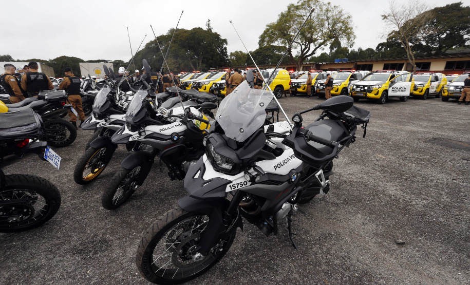 Estado investe R$ 55,3 milhões e entrega 250 viaturas, 88 motos e equipamentos para as polícias