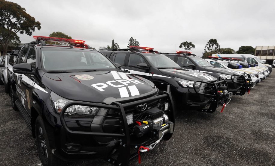Estado investe R$ 55,3 milhões e entrega 250 viaturas, 88 motos e equipamentos para as polícias