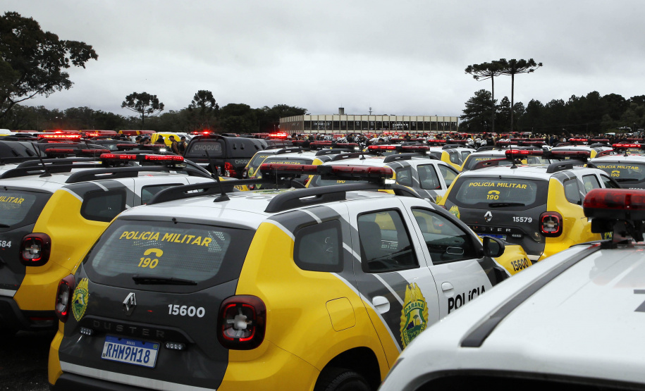 Estado investe R$ 55,3 milhões e entrega 250 viaturas, 88 motos e equipamentos para as polícias