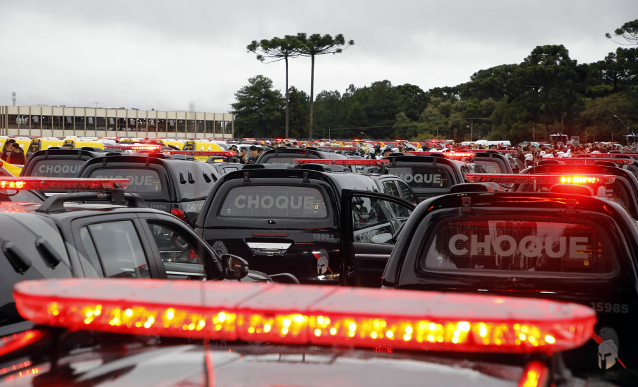 Estado investe R$ 55,3 milhões e entrega 250 viaturas, 88 motos e equipamentos para as polícias