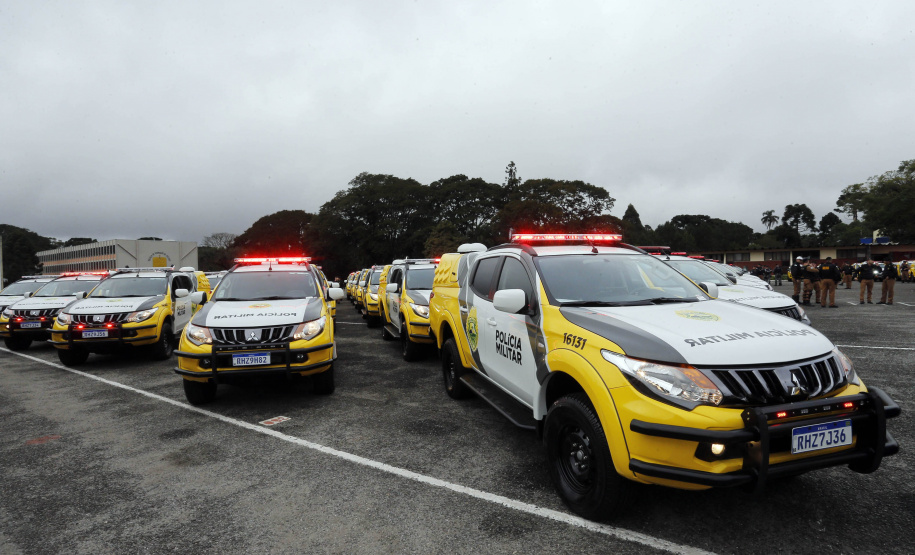 Estado investe R$ 55,3 milhões e entrega 250 viaturas, 88 motos e equipamentos para as polícias