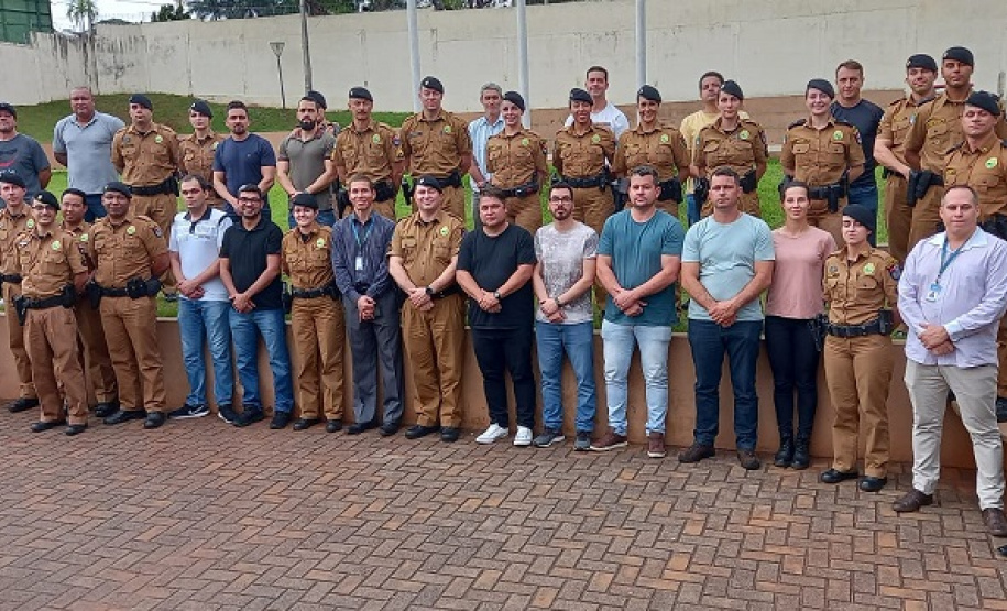 CAPE fornece nivelamento para instrutores multiplicadores de Business Intelligence e CAPEGEO em Maringá