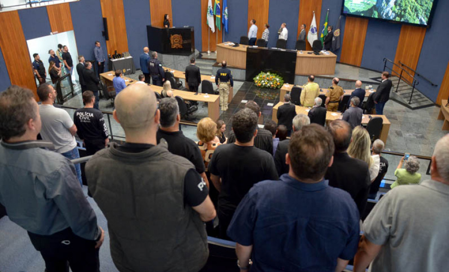 PCPR entrega medalhas para 50 servidores da Região Metropolitana de Curitiba