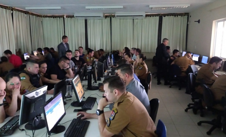 CAPE fornece nivelamento para instrutores multiplicadores de Business Intelligence e CAPEGEO em Maringá