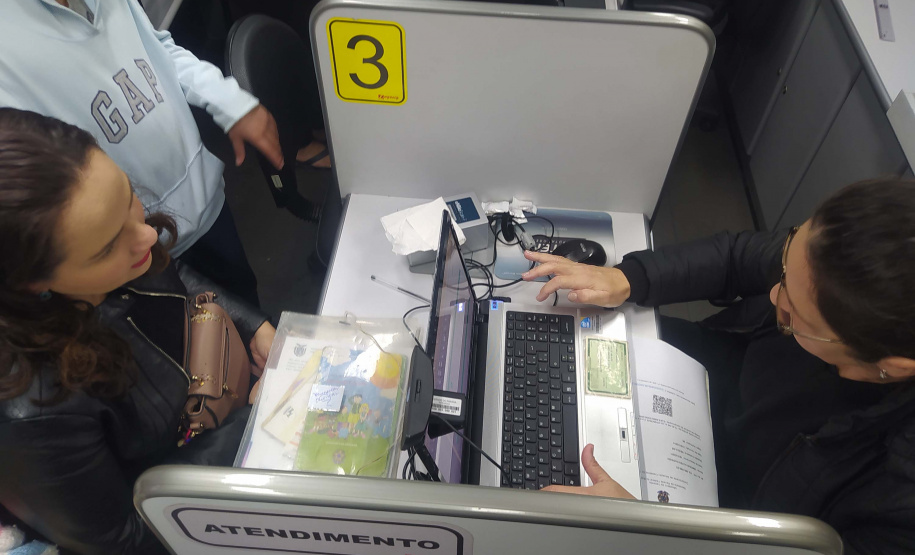 PCPR na Comunidade realiza orientações a imigrantes e refugiados em Curitiba