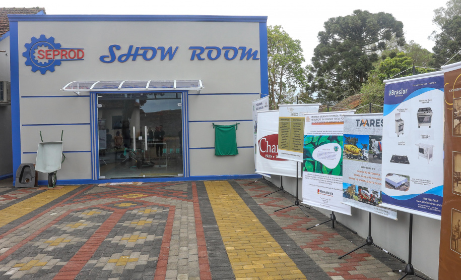 Polícia Penal do Paraná inaugura showroom dos canteiros de trabalho conveniados no Estado