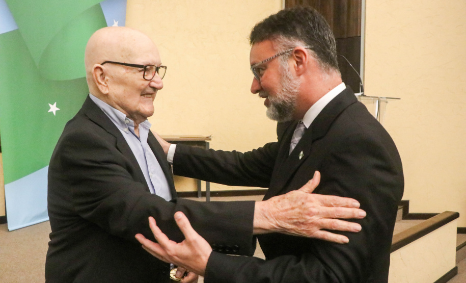 Secretaria da Segurança Pública do Paraná homenageia veteranos das forças estaduais