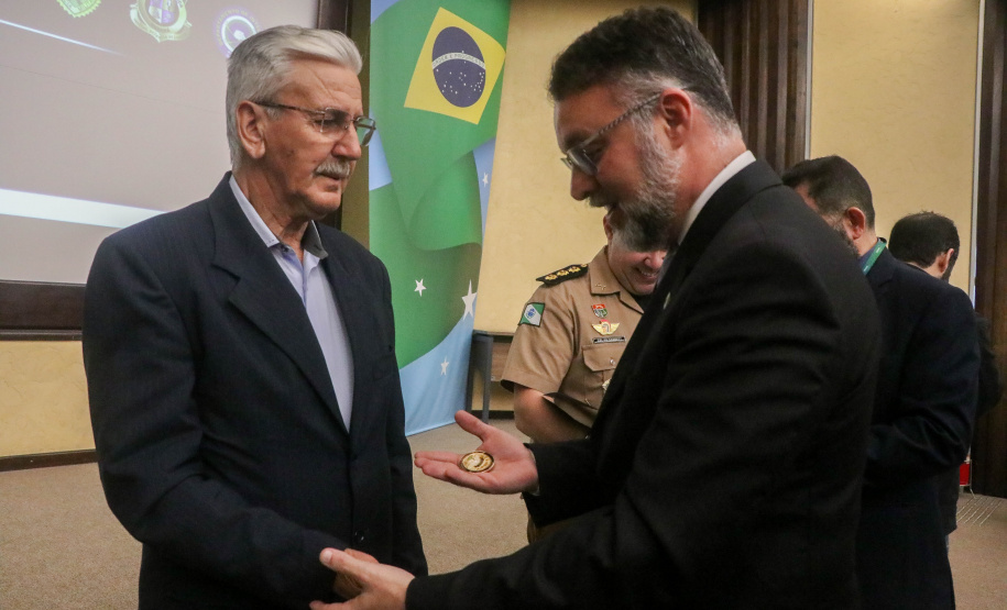 Secretaria da Segurança Pública do Paraná homenageia veteranos das forças estaduais
