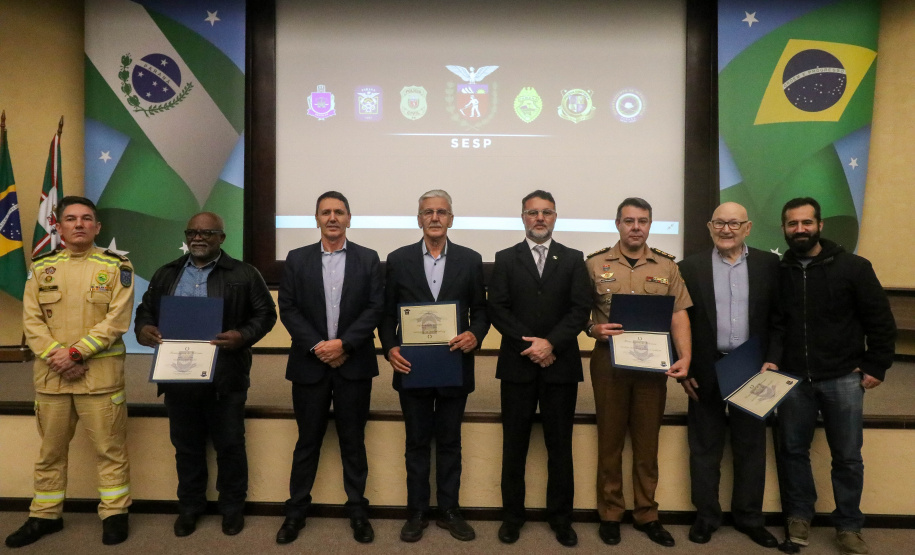 Secretaria da Segurança Pública do Paraná homenageia veteranos das forças estaduais