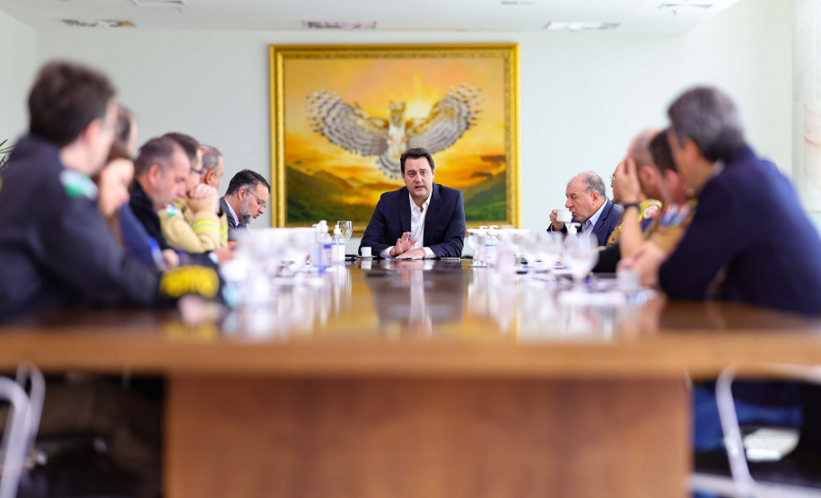 Governo cria gabinete de crise para atender deslizamentos na BR-376 e demais rodovias do Paraná